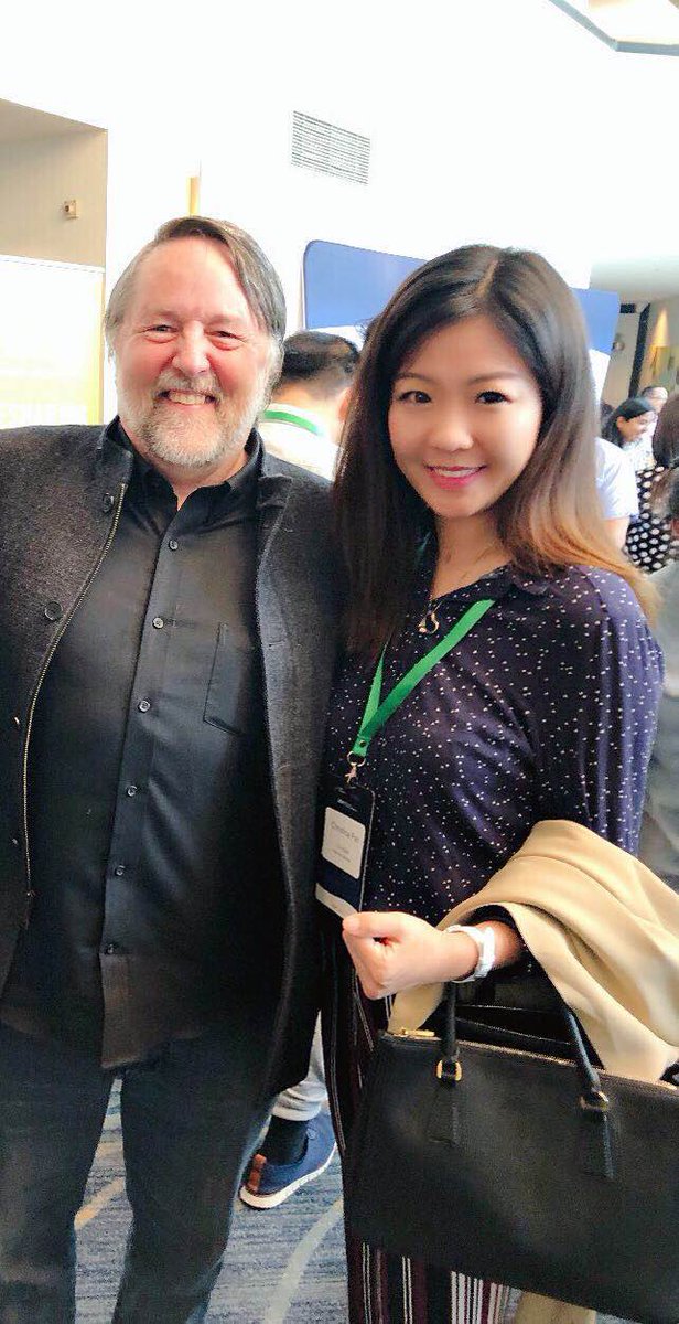 Turing_Net's tweet photo. Our Head of Marketing meeting with Mr. @Reese_Jones to discuss the future of #AI powered by #BlockchainDemocracy #decentralized #BlockchainSummit #MachineLearning #futureofmining @bitcoinnews @bitcointalk #TuringNet @crypto @block https://t.co/BIUmHMPP4M