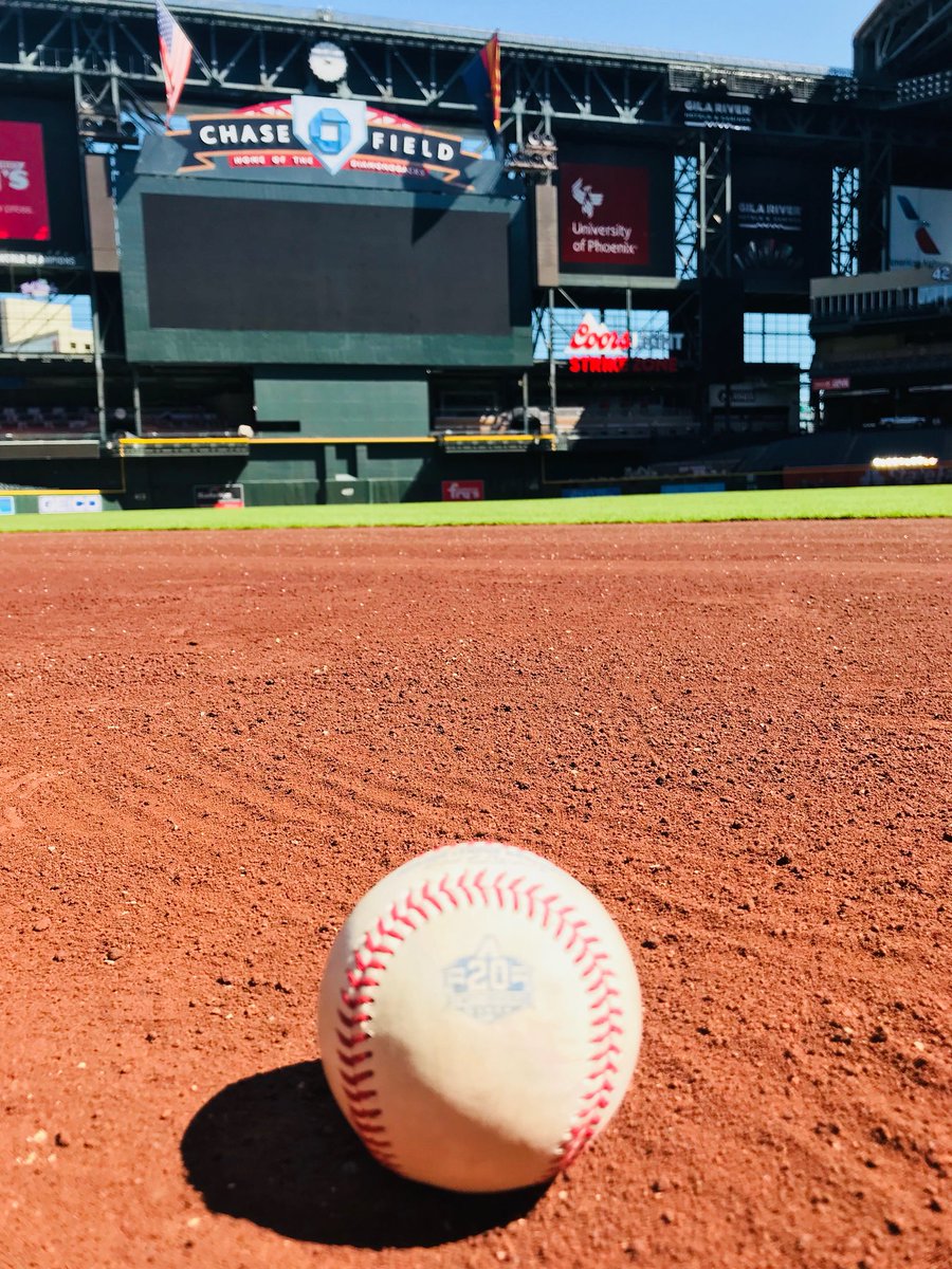 dbacksauthentic's tweet photo. Looking for a 20th Anniversary baseball to add to your collection? Visit https://t.co/o44g7TgQb6 to bid on two Othani game-used baseballs. https://t.co/Js2jvulss7