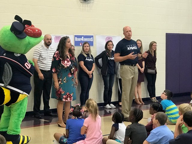 mszot's tweet image. @ColsCitySchools #FirstDayCCS #Ready4Success bit.ly/2wl6tww