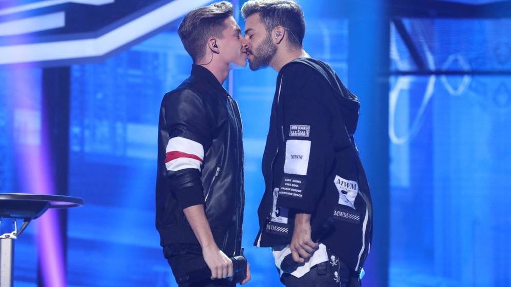 IgualdadLGBT's tweet photo. GRACIAS OT 2017 POR TANTA VISIBILIDAD ❤🌈 #UltimaNocheOt2017 #OTCastingFinal2018 https://t.co/SWaIpa0smg