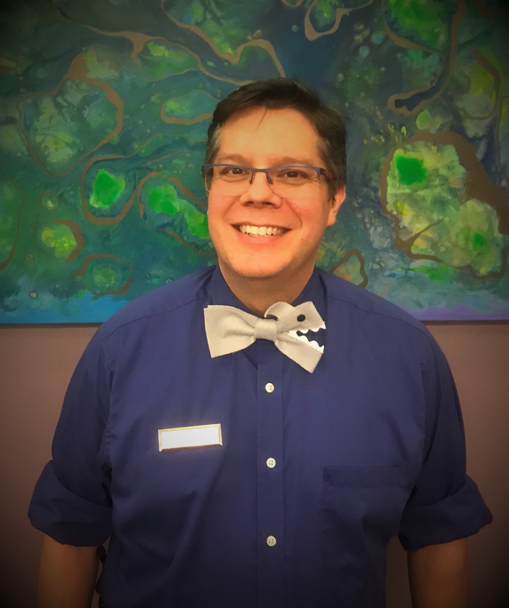 ScienceMusofVA's tweet photo. In honor of #NationalBowtieDay & the closing of the #BodyWorlds #AnimalInsideOut exhibit this weekend, here's #VA #STEM coordinator Chuck w/ one of his favorite bow ties! #Shark #rva #BowtiesRock #BowTieDay https://t.co/OWO4N9ADeD