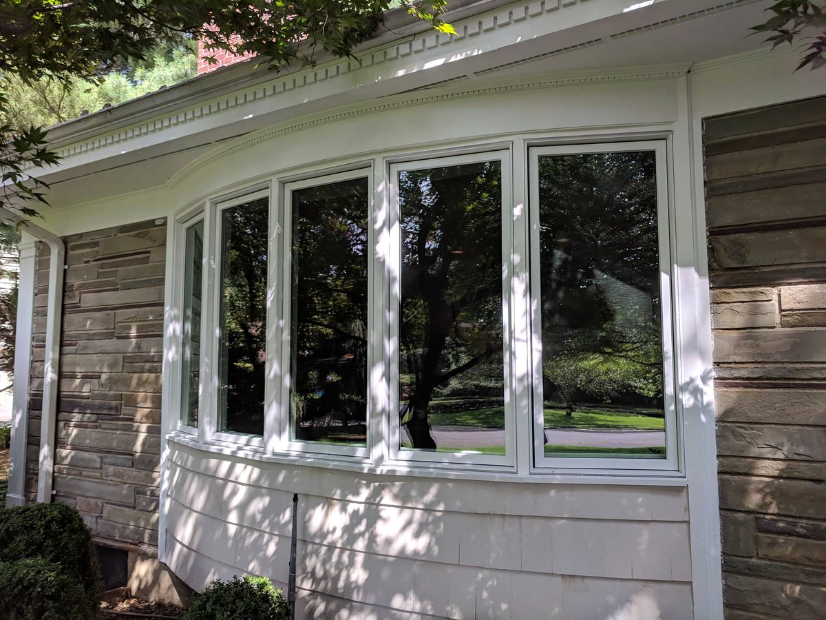 NBwindowandDoor's tweet image. A Customer placed a order for a beautiful bow window by #WindsorWindows. Great way to start of the fall season bearing out at the view . No job is too big or too small. We supply them all!!!