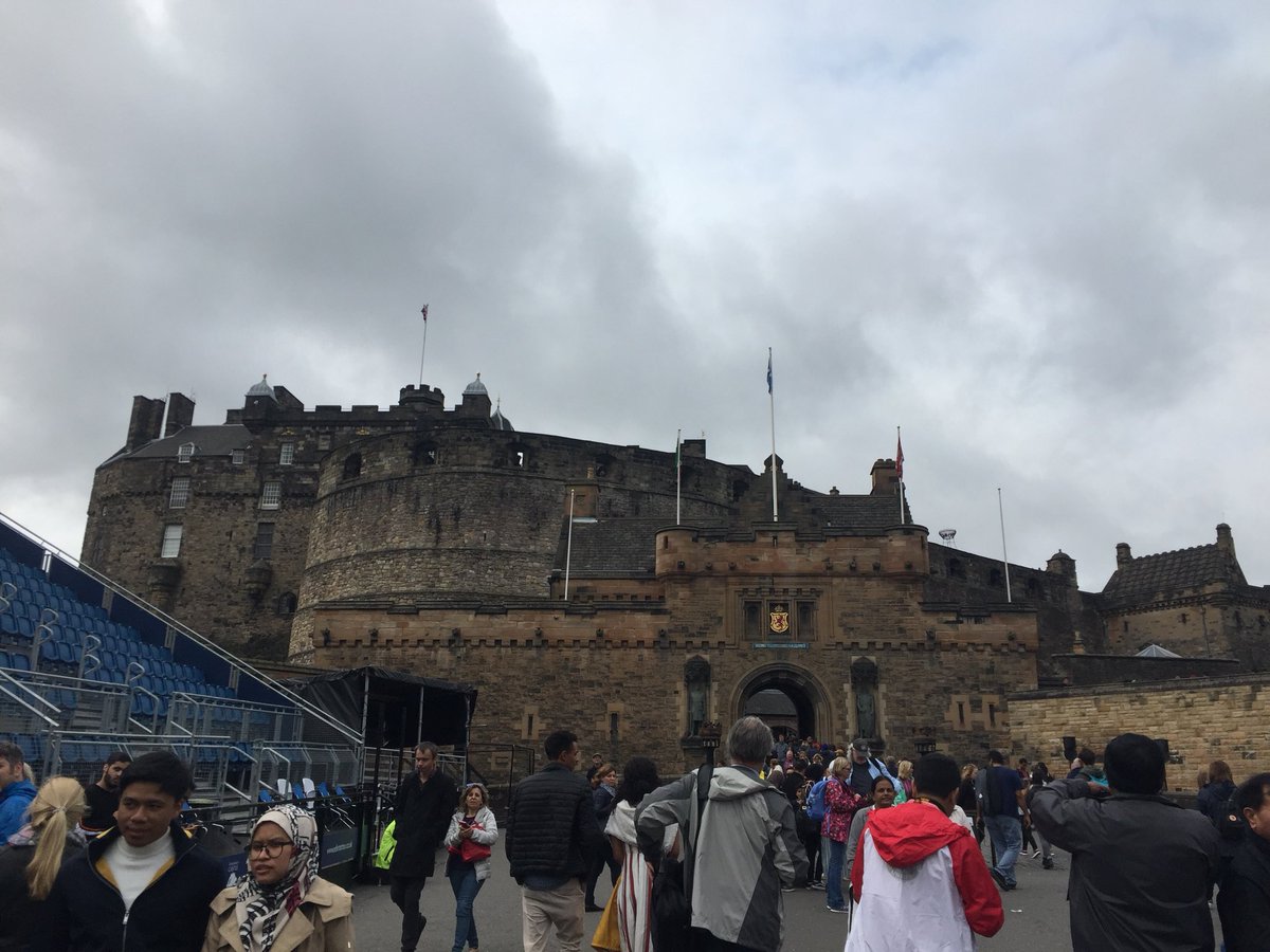 KatieGreet's tweet photo. Thank you Edinburgh for a wonderful time. Saw lots of great shows and beautiful sites with some lovely people! https://t.co/rNmDIZjWsr