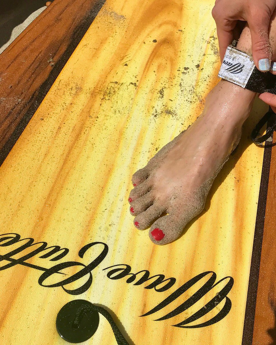 thewavecutter's tweet photo. Never lose your bodyboard again!
The #wavecutter has a #nylon mesh leash that you can securely attach with velcro so you and our board will never part!
No matter how intense or big the waves get, your wave cutter board will always be right behind ya!
ππΌπ
#wavecutter https://t.co/iJKG8df3gf