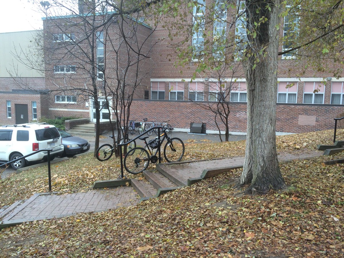 biketoschoolTO's tweet photo. Great things happen to our schools when students, teachers and boards work together. Freshly installed bike lanes now exist @LeasideHSLib that came from an Active Sustainable School Travel audit and safe needs assessment. Old parking in last pic. No more biking thru parking lots https://t.co/VONMsk7TLI
