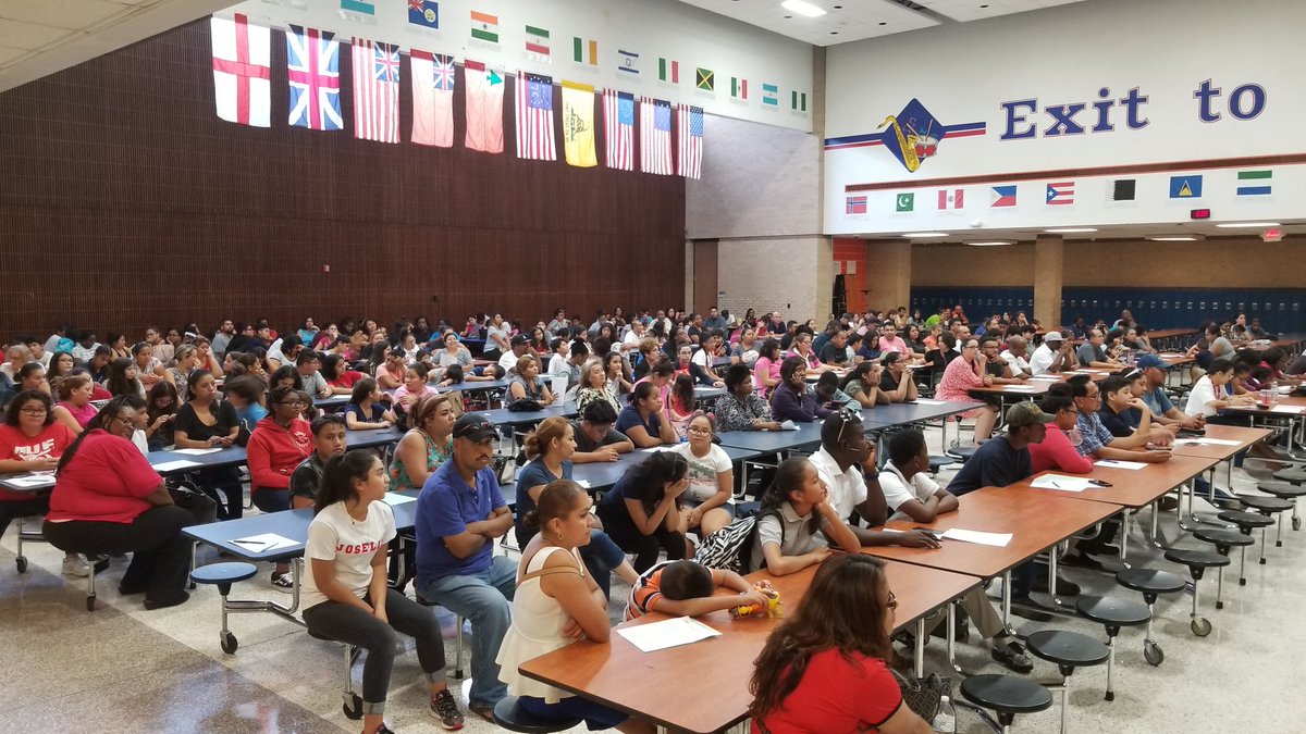 CITGOiaOLLE's tweet photo. PReAP/STEM PARENT NIGHT! #OLLEIMPACT #OLLESTEMTASTIC @OlleMightyOwls @aliefstem @AliefISD https://t.co/POlFNVGwgv