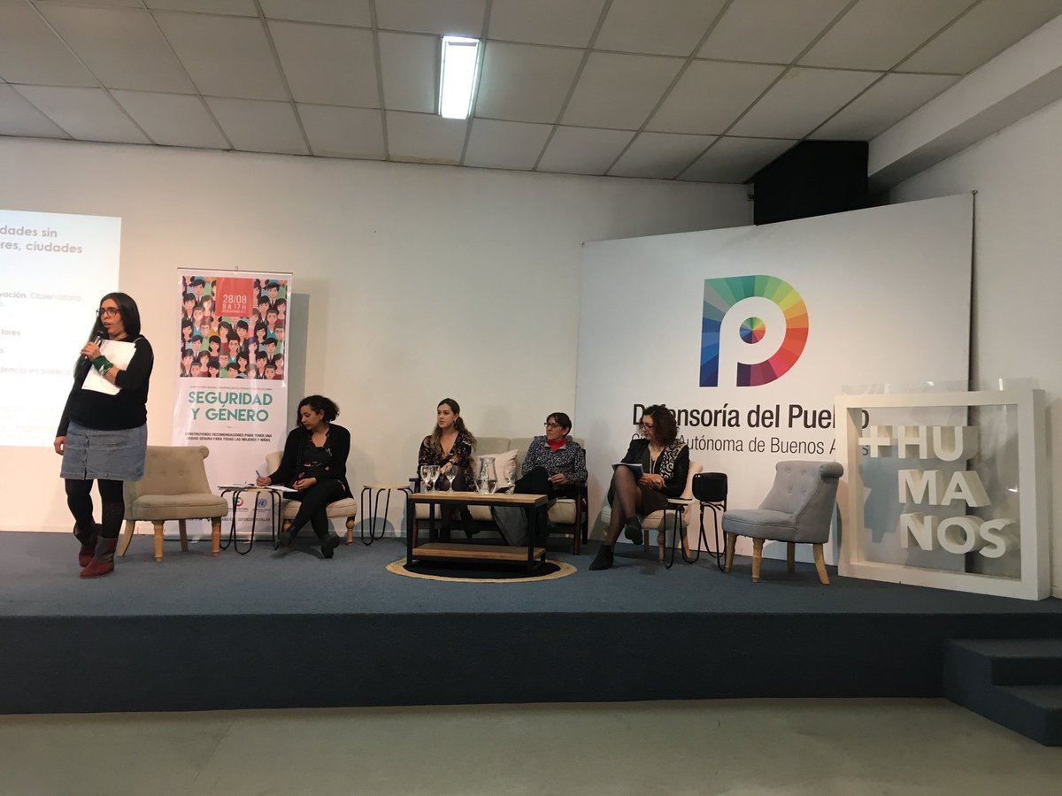 DoloresGandulfo's tweet photo. Excelente jornada #CiudadesSeguras en la @DefensoriaCABA, organizado junto a @ONUMujeres y #Ciscsa para construir recomendaciones y diseñar un Ciudad sin Violencia hacia las mujeres @AleAmorDefensor @GafiFuks @PabloRFerreyra @mariaenaddeo @andiconde @mariarosamuinos Claudia López https://t.co/w86uX9OmQt