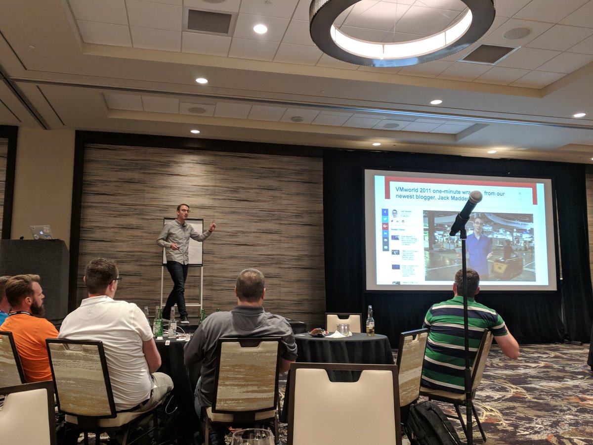 bskakke's tweet photo. @jackmadden at #VMworld2018 ranting about what you need to know about mobile to sound smart (his words)- thx Jack! https://t.co/0fXMtC5hde