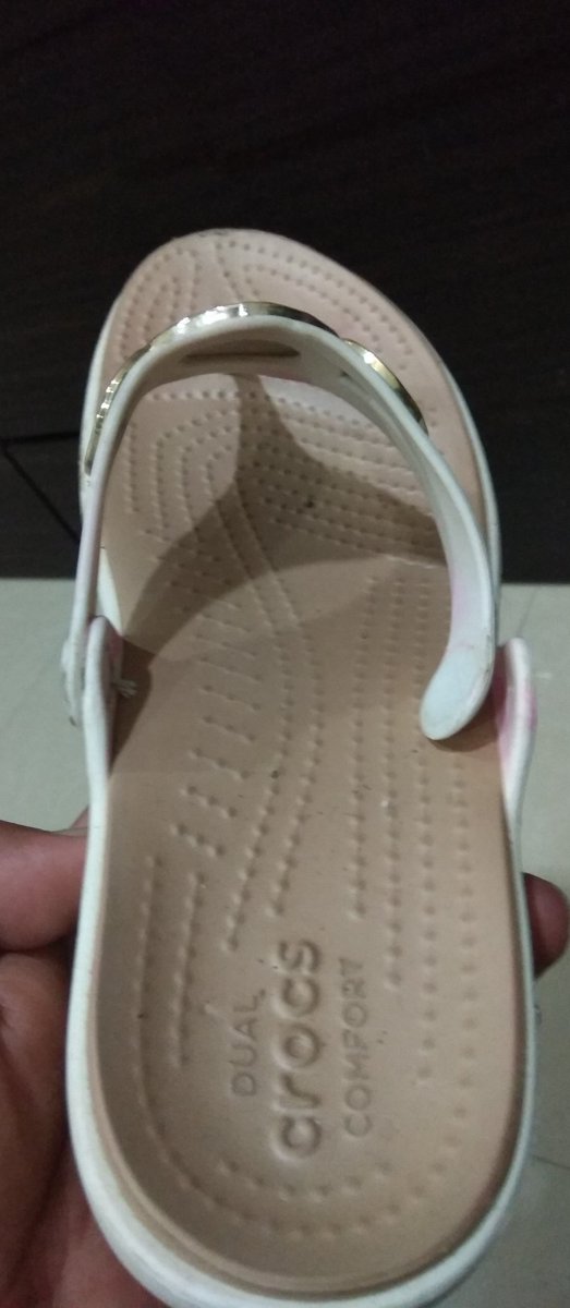 shailendrasingh's tweet photo. @Crocs I have sent details. No reply. https://t.co/6xGtLE2suc