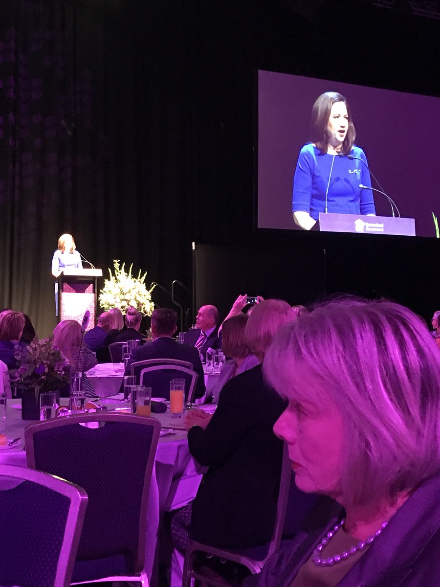 DrDebDel's tweet photo. Leading by example #getonboard #womenonboards #griffithbusiness #annastaciapalaszczuk #mirelamalin #drsachareid #martinbetts #pennyellenger #caanz https://t.co/TOlxVFBard