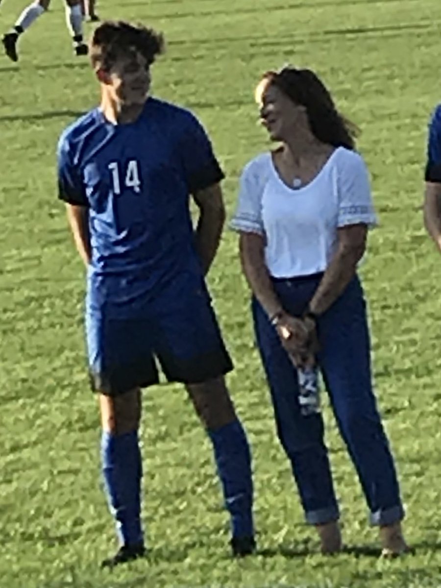 MrsSmigsGrade1's tweet image. Years ago I was this young man's teacher. I was extremely honored and felt pretty special standing there with so many AWesome AW teachers AND great young men. #staffappreciationnight #seniors ⚽️💙 @awlshs