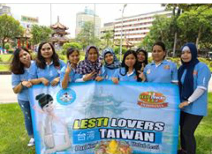 pasukan biru LLT pd kmn nie,,nimen cai nali tacia,,🤔🤔🤔🤔 apa pd liat incess <a href="/Lesti_Jenong_DA/">Lestykejora</a> di
#lestyDiSarahSechanNetTv