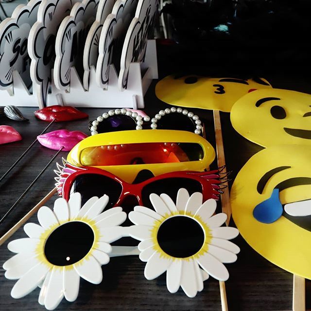 Chic Booth tweet media