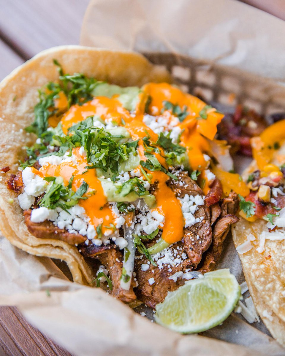 torchystacos's tweet photo. It's almost curtain call for Some Like It Hot, and we want to go out with a bang! How to win below. ⬇️
1. Make sure you're following @torchystacos.
2. Like this photo.
3. Tag a friend or tweet back for more chances to win.
4. Giveaway closes Friday, August 31st at noon. https://t.co/4lml4XncCP