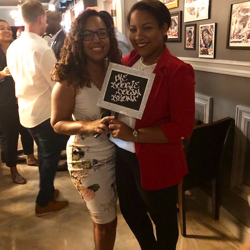 AmandaSeptimo's tweet photo. Look at these signs made by @CarleneNYC! Had such a great time at @beatstronyc last night! Grateful to everyone who came out to support & to the lovely hosts who made sure every detail was perfect. We are two weeks away! Join us as we race toward #SeptimoInSeptember! https://t.co/jjICde79ij