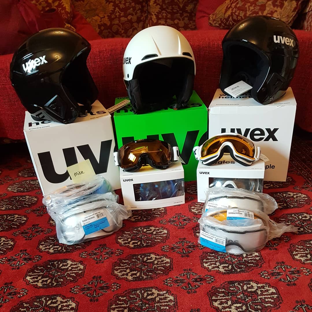 TeamOrangeSki's tweet photo. Thanks uvex for sorting us out for the 2018/19 season. 
@uvexsafetygroup @BritishParasnow @dsuksnowsport @ParaAlpine @RNIBScotland @RNIB
#uvex #uvexsports #newkit #bss #DSUK #sds #paraalpine #viskiing  #parasport #visualyimpared #blind #rnibscotland https://t.co/pgGwZetJUU