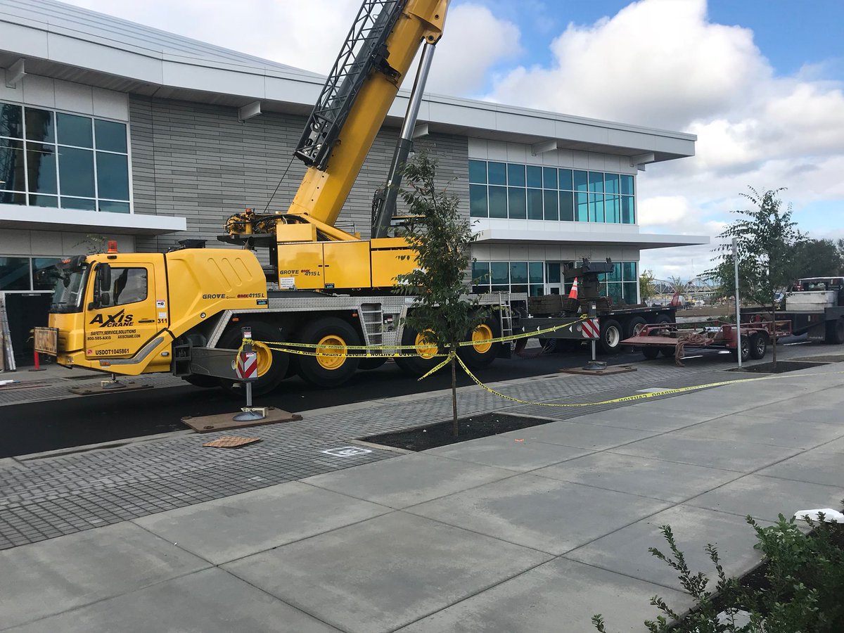 #axiscrane #cranes #rigging #hvac