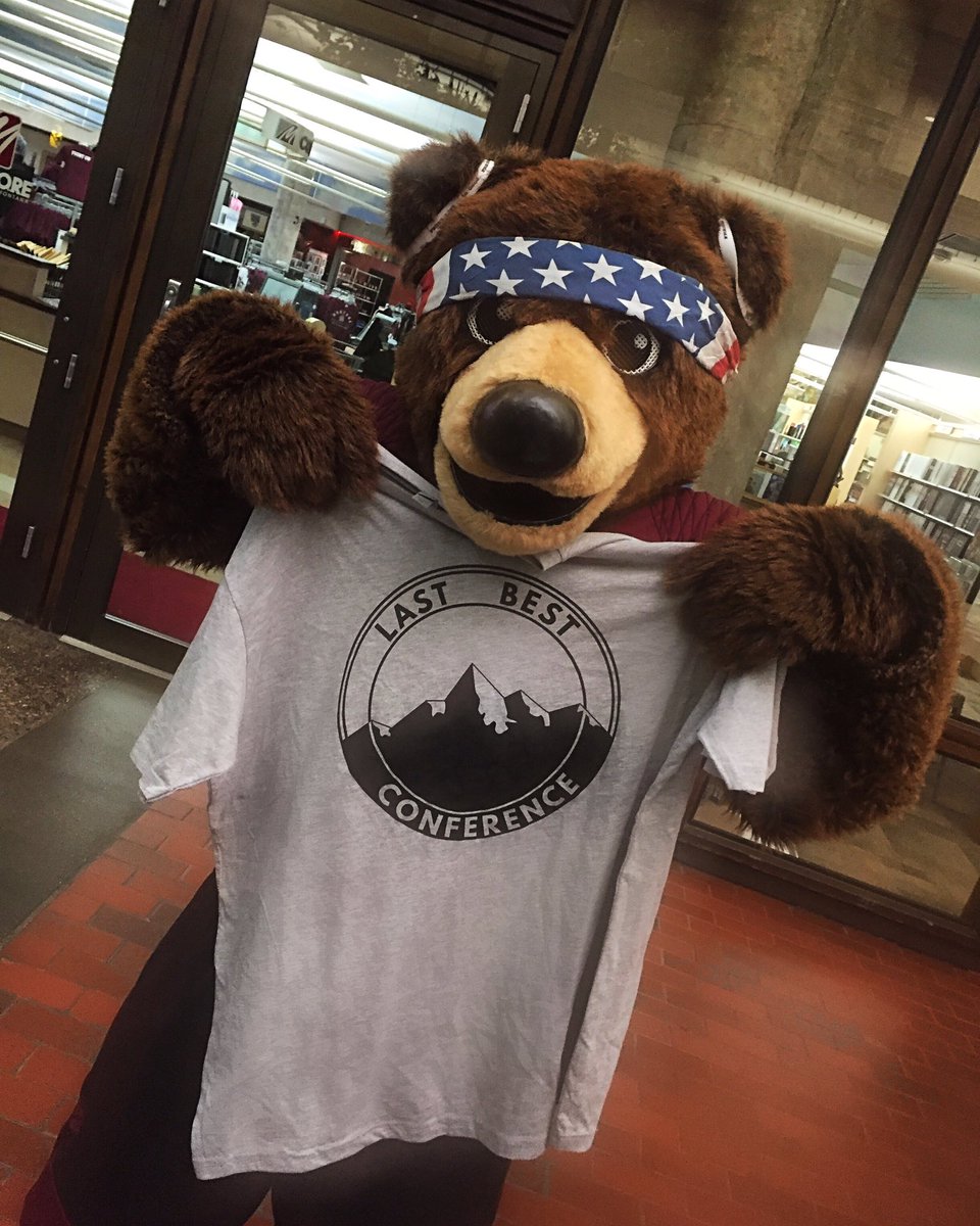 LaunchPad_UMT's tweet photo. 🤘🏽#Monty knows what's up! Great time at Bear Fair, looking forward to Welcome Feast on Friday 11:300-3p @ oval! #celebrate #LBCON #gogriz 🐻 https://t.co/BadLc88DaG