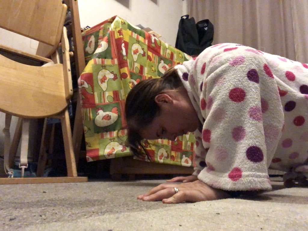 bethellershaw's tweet photo. #WeActiveChallenge
Day 28 again: 31 press ups for 31 days ✔️ should have done these as soon as I got in from my bike ride as super tired now. Hey ho, still done them! 3 days to go... #AHPsActive #UHMBPhysiosActive https://t.co/vLb5CIBhrt