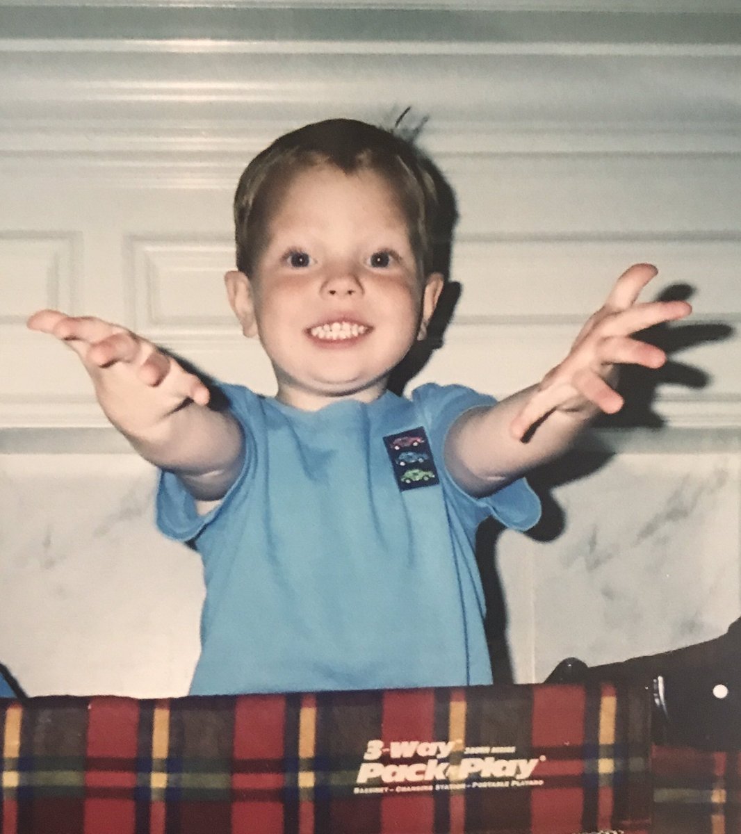 281_450's tweet photo. Happy Birthday 🎁🎉🎊🎂🎈 to the best son I could have ever asked to have who always brightens my days. 🌞 See you soon!  @piercetupa52 https://t.co/O5wbyvcDmJ