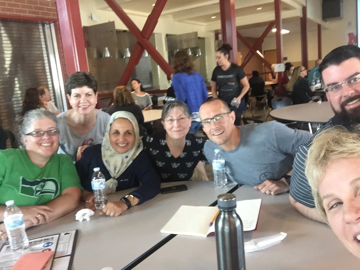 chambersgpam's tweet photo. The DEN DWELLERS!  #GrizzlyStaff https://t.co/1XcE5MYSHZ