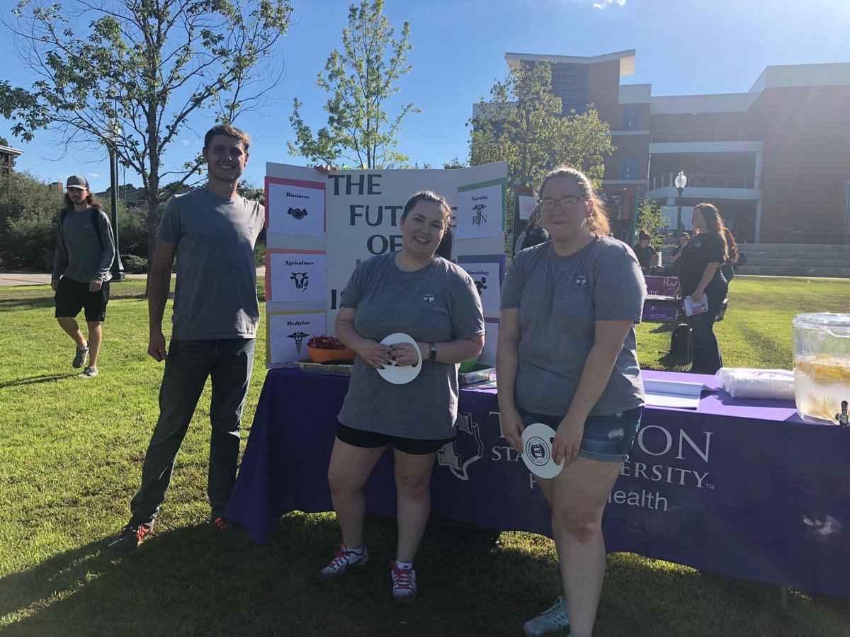 TarletonPH's tweet photo. Go visit our PH table at Org Fair and enjoy some refreshments-Happening now!! #TarletonPHSA #TarletonPublicHealth https://t.co/6scaaRdsfy