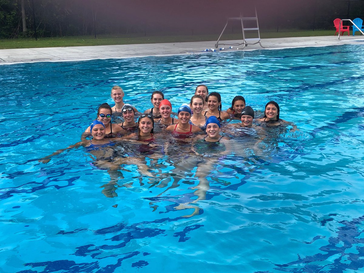 RutlandFH's tweet photo. It’s was 90+ degrees today so what did RHSVFH do?! Headed to white pool of course for a team pool workout! #rutlandhs #doweliveinvt ? #itstohot ! https://t.co/m7I7cyI78y