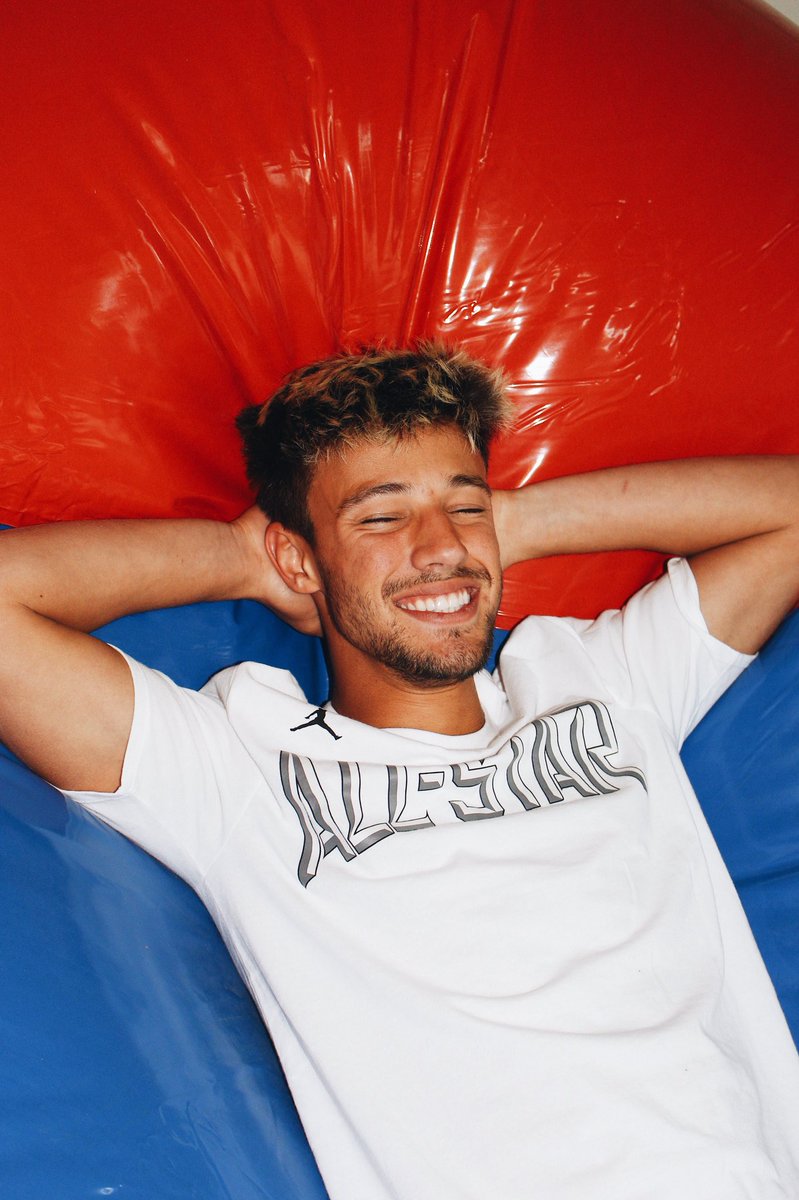 SaraMalhadas's tweet photo. #DearCameron
Please never change!
Your happiness is my happiness .
(@camerondallas)
@TheGinaBina77 thank you so much for raising this amazing creature to be an example and such a good role model! π https://t.co/2PaCtfKnCc