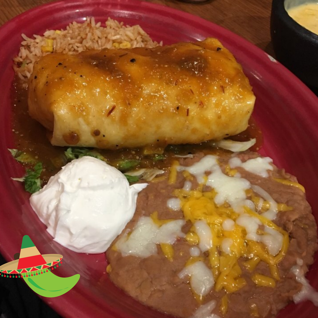 Merry_Piglets's tweet photo. Our Chimichangas are tasty and stuffed full of cheddar cheese and your choice of protein. Then we drizzle your favorite sauce on top and serve it piping hot! 
.
.
#Chimichanga #stuffed #Cheese #Sauce #MexicanFood #Protein #Jacksonhole #Jacskonmexicanfood #Foodie #Chefmode #Dinner https://t.co/g45c3qbYlR