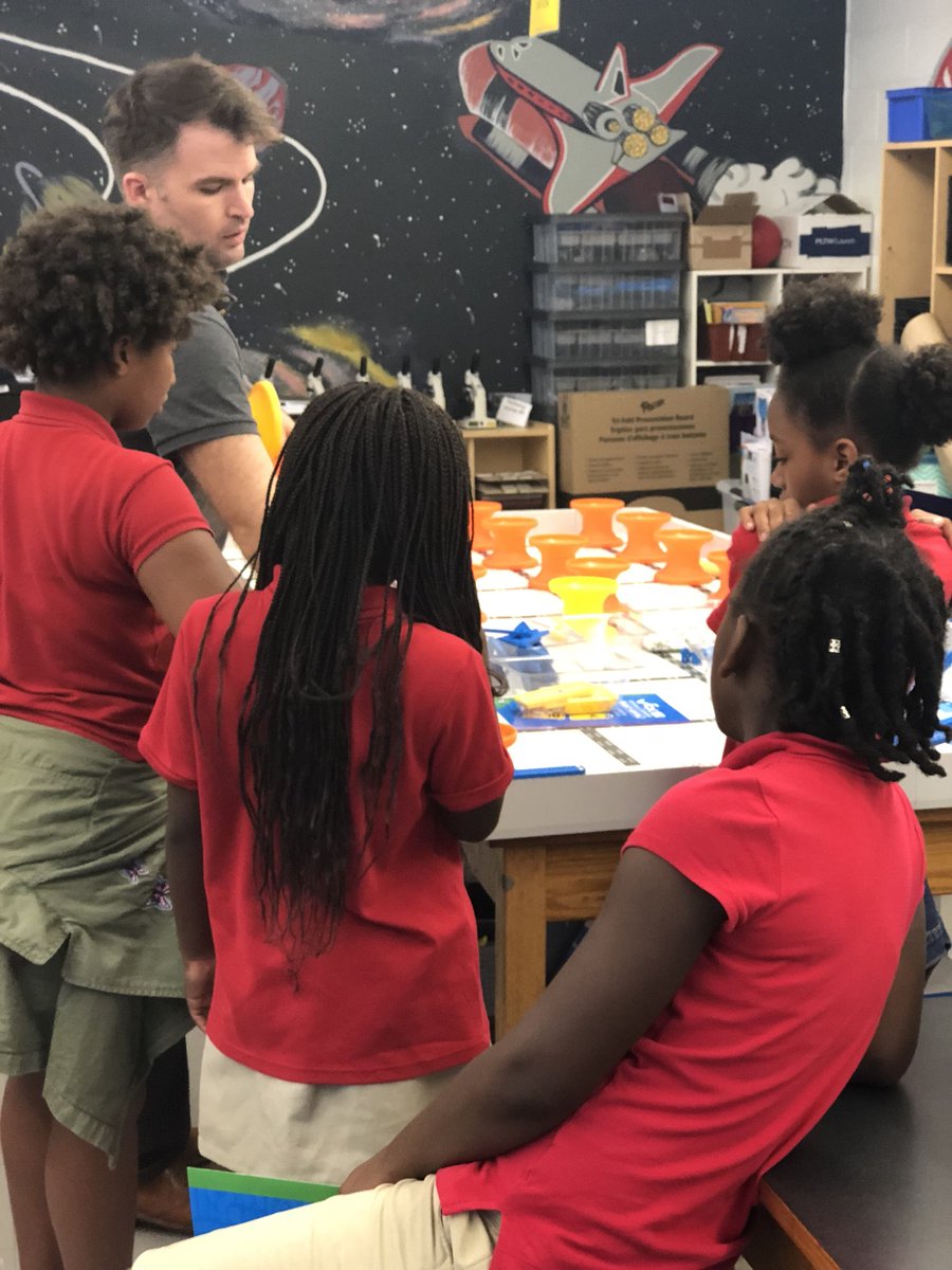 HutchinsSTEMDC's tweet image. SparkleBots will be joining the DC League for the VEX IQ Next Level 2018-2019 Competition Season!! @HendleyES @UPOinDC Building STEM Programs is what we do!#HendleyESTEMLab #WashingtonHighlands #UnitedPlanningOrganization