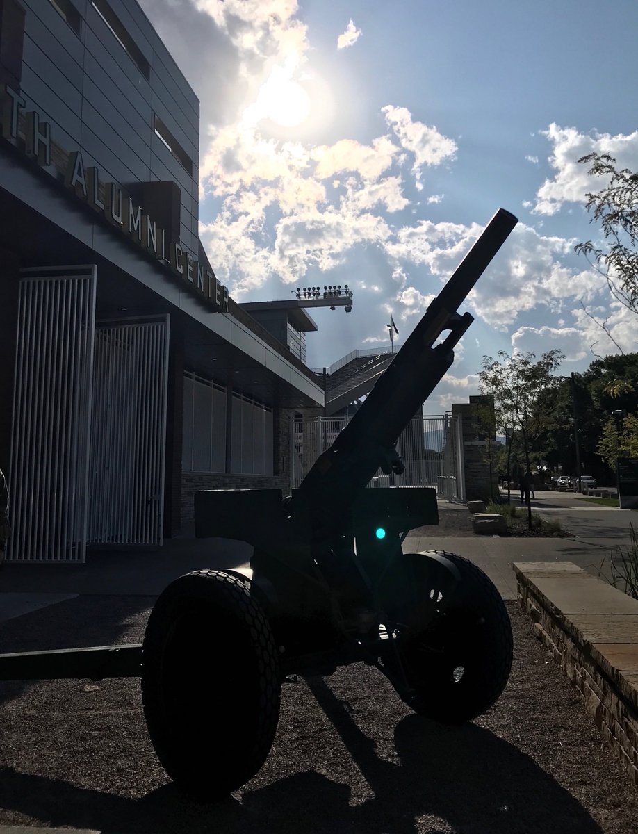 CSUAlumni's tweet image. #Comatose enjoys the end of another beautiful day at #coloradostate 💚💛