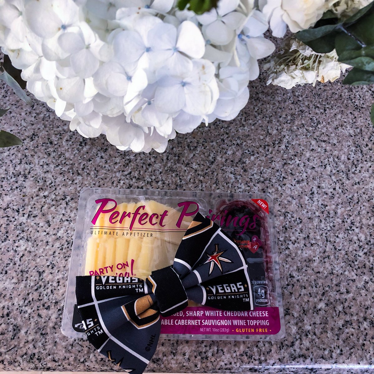 FormaggioICS's tweet image. #NationalBowtieDay seemed like the perfect excuse for us to get a little fancy, with our Formaggio Perfect Pairings as our date! Show us your swag by tagging us in your Perfect Pairings date night photos! 🇮🇹🍷🧀❤️