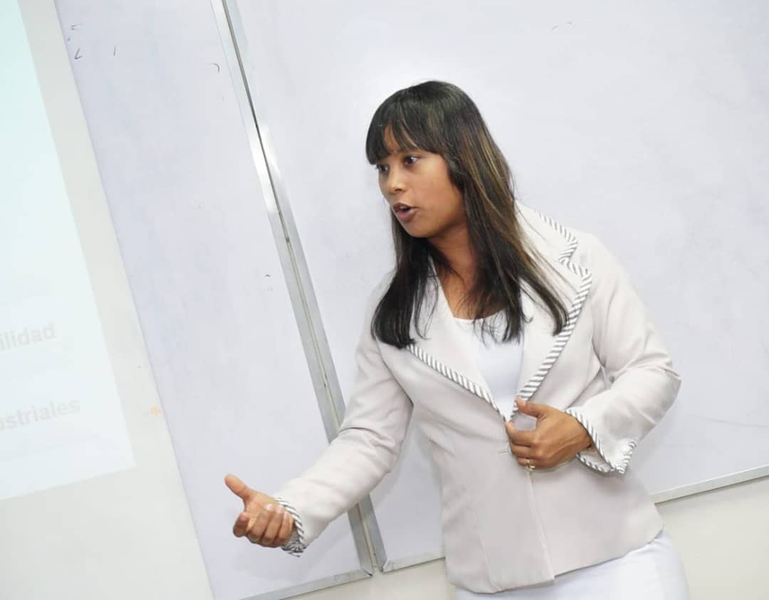OnapiRD's tweet photo. #Hoy| Compartimos el Taller de #NombresComerciales, #Marcas, #SignosDistintivos y #Patentes a estudiantes del @INTECRD, ejerciendo nuestro compromiso institucional de promoción a la #PropiedadIndustrial y la #InnovaciónTecnológica; facilitado por Dayanara Rivera, del #CATI https://t.co/GcAmeoMZ8N