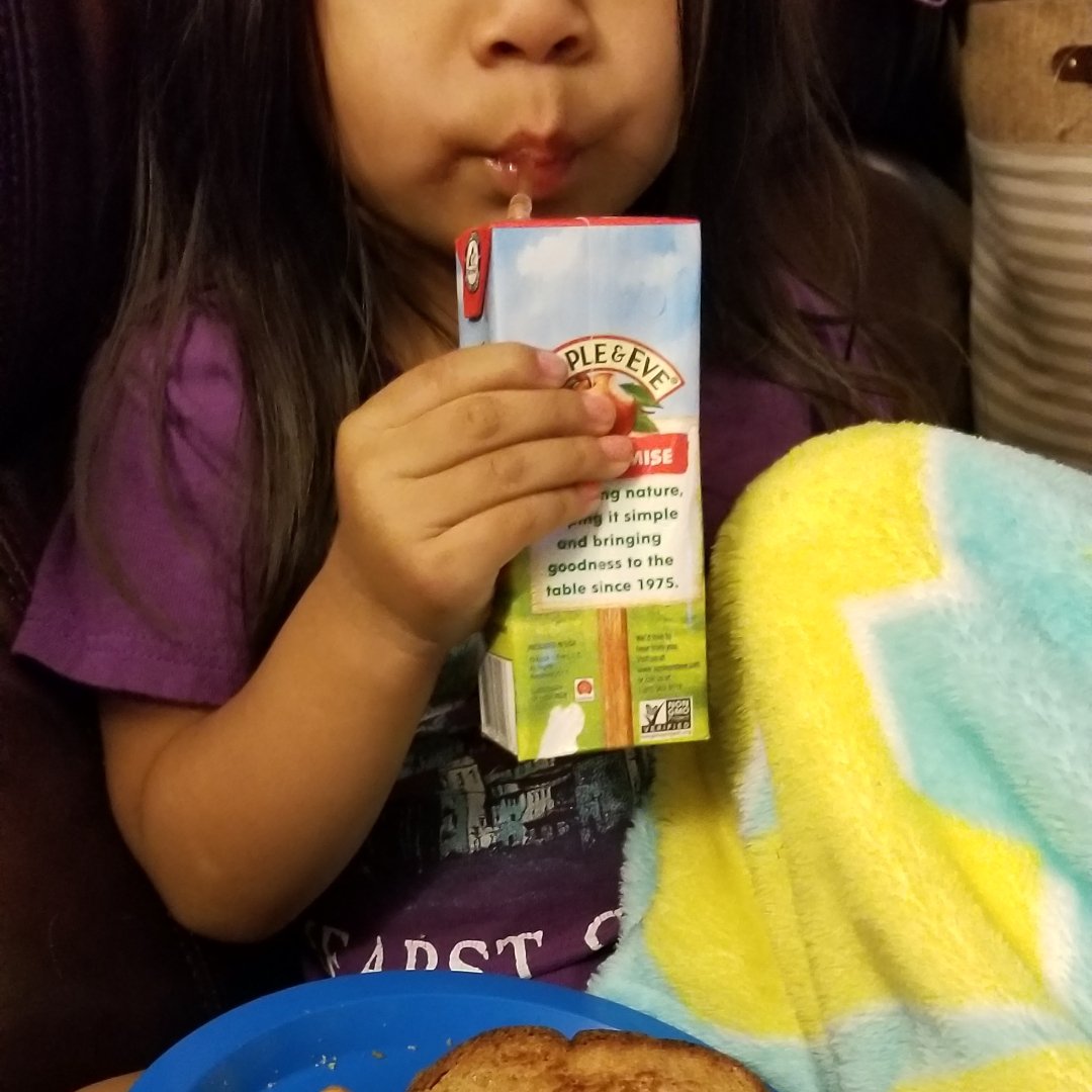 sanchezmarts's tweet photo. @AppleAndEveJuice @Influenster #AEOrganics #MakeTheOrganicChoice #contest #complimentary https://t.co/2wsbbUUg9q