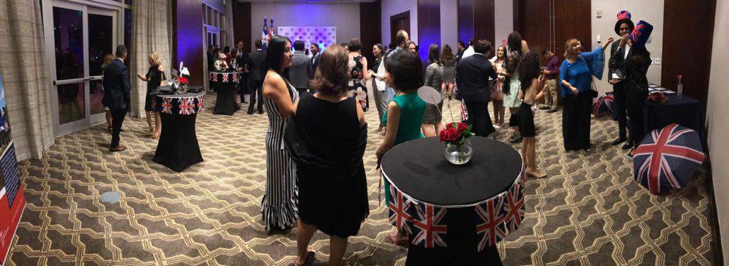 ukindomrep's tweet photo. Contentos de despedir a nuestros Becarios #Chevening 2018-2019. ¡Muchísimas felicidades! https://t.co/AfMtpPy8jt