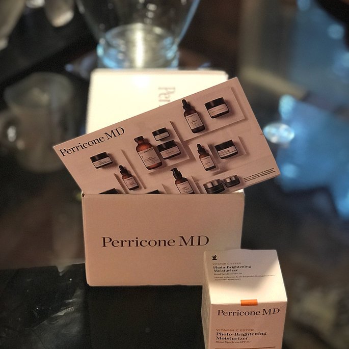 AFoxEnterprises's tweet photo. I got my #complimentary #PerriconeMD @voxbox today! Can’t wait to try it! #influenster @influenster https://t.co/p1pOIhBmLb