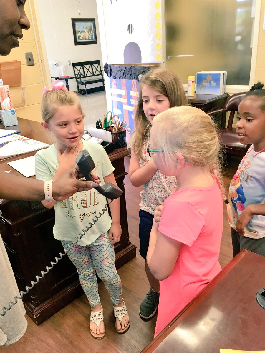 CarrieGlancy's tweet photo. Great start to a terrific Tuesday with our very own Katie-Marie (in pink) as an awesome announcer saying the pledge to the school this morning!!#TeamDCS @TweetDCS_GES https://t.co/iDZ3Q2X22I