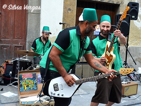 flionux's tweet photo. SURF &amp; SIDRA PARTY, THE PHANTOM DRAGSTERS en el 11 Big Rumble. Más fotos en: https://t.co/zqAKxqBaR0 #surf #sidra #pravia #asturias #bigrumble @PhantomDragster https://t.co/3JosxvieBt