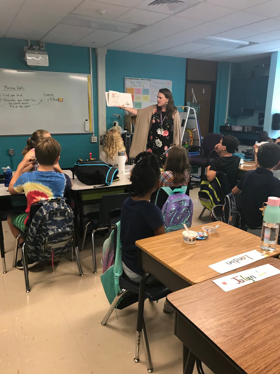 CorduckJenny's tweet photo. THANK U Amazing Bowman Teachers & Staff for how you connected with the children who entered your classroom today. I can't wait to see what this year brings! #BowmanSchool #Off2aGreatStart https://t.co/42EH0cUtCq