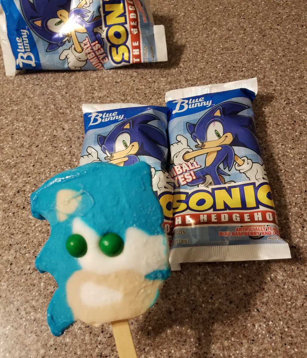 Glob24's tweet photo. @DaPatMac Happy 1 year anniversary to the best video on all of youtube! I got a few sonic bars to celebrate this very special occasion. https://t.co/zHqrXt9gU2