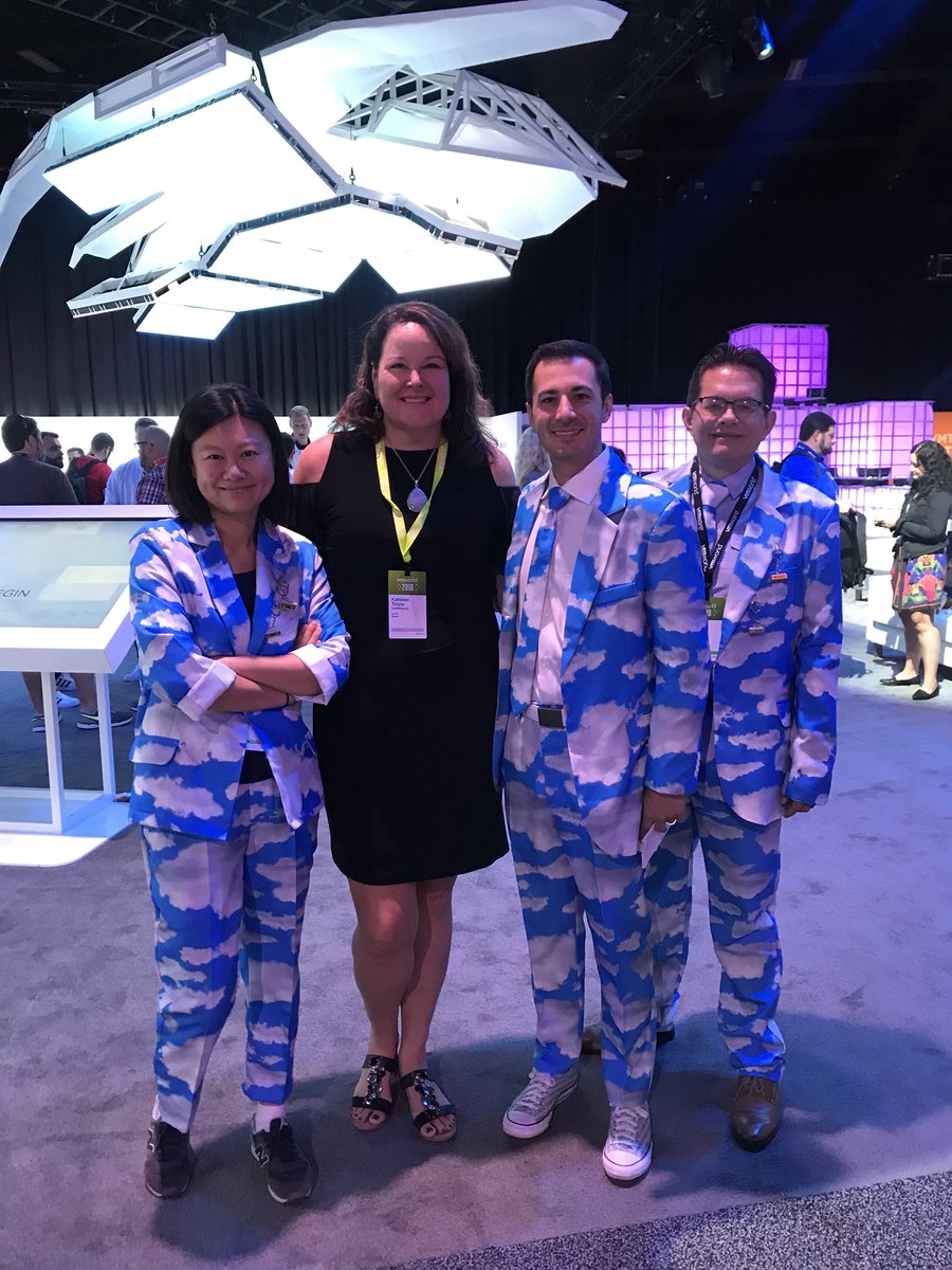 dailykat's tweet photo. Check out the @cloudnativeapps #ContainerSquad @vmwarecode booth at #VMworld https://t.co/sbL6KYd08O