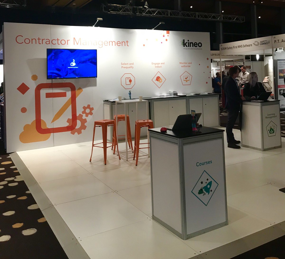 JW_Learning's tweet photo. Lovely sunny day in Brisbane and here for the #SAFETYconnect18 event with the @KineoAPAC team.  The stand is looking great https://t.co/JxTjln2TX6