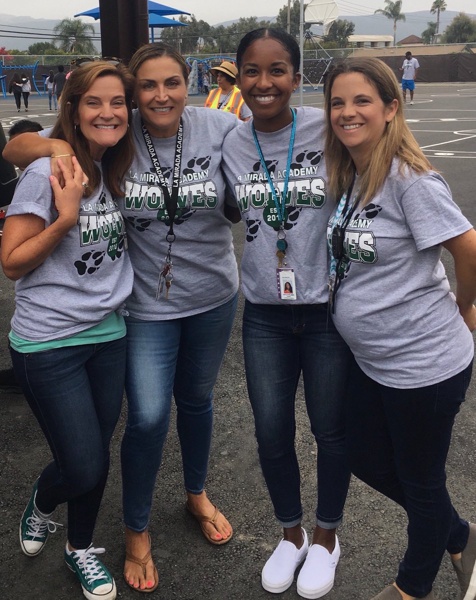nicmcclymonds's tweet photo. SUPER class!! FAB Four (and a half) team!! ...and jumping for joy about our new school! Soaring into the new school year with full POWER! @LMA_SMUSD @callaway358 @Msjamessunshine https://t.co/e3elGV8htc