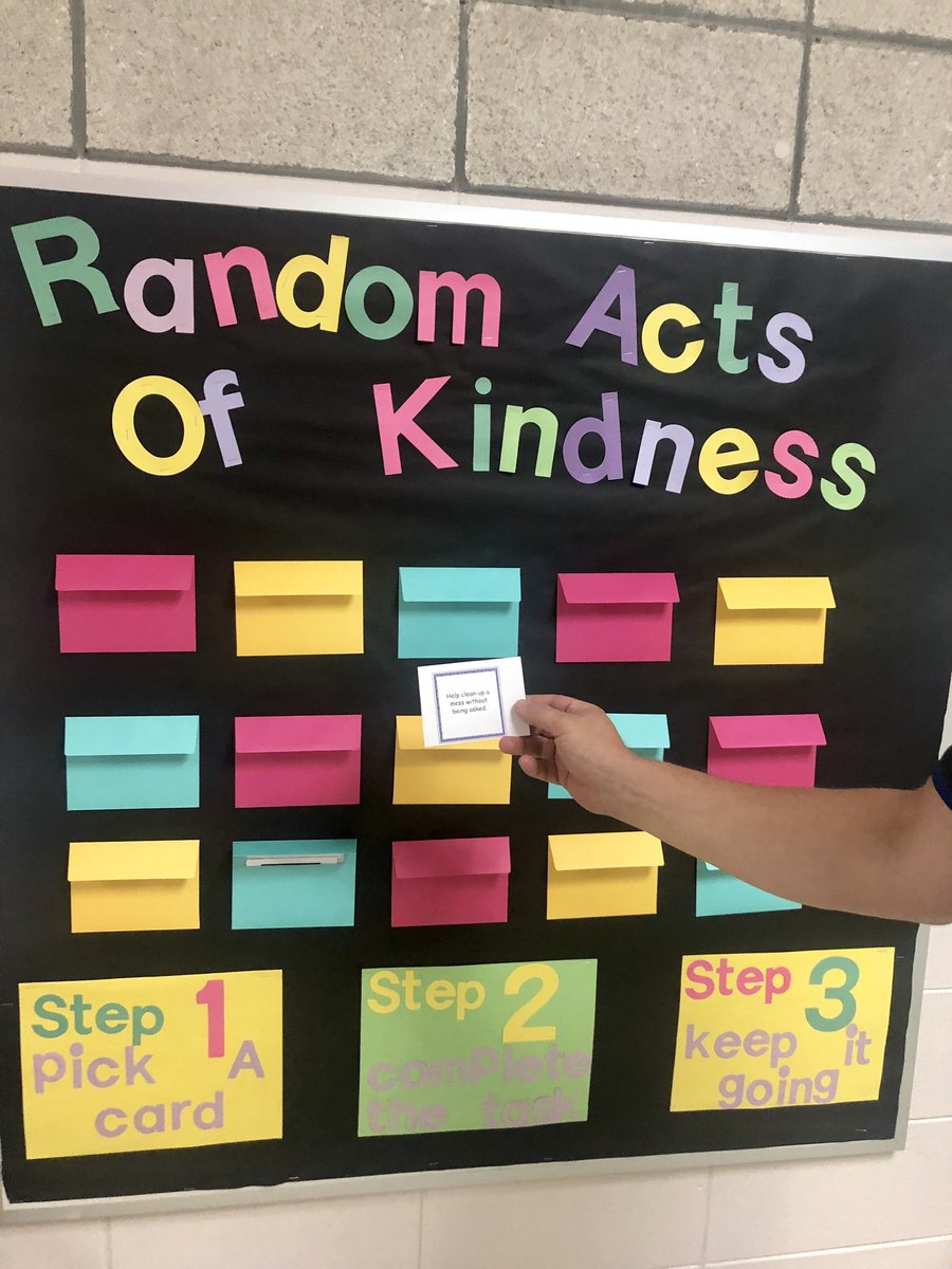 EmilyRhode's tweet image. How will students at ERES change the world? One act of kindness at a time. #PinesPride #ERES