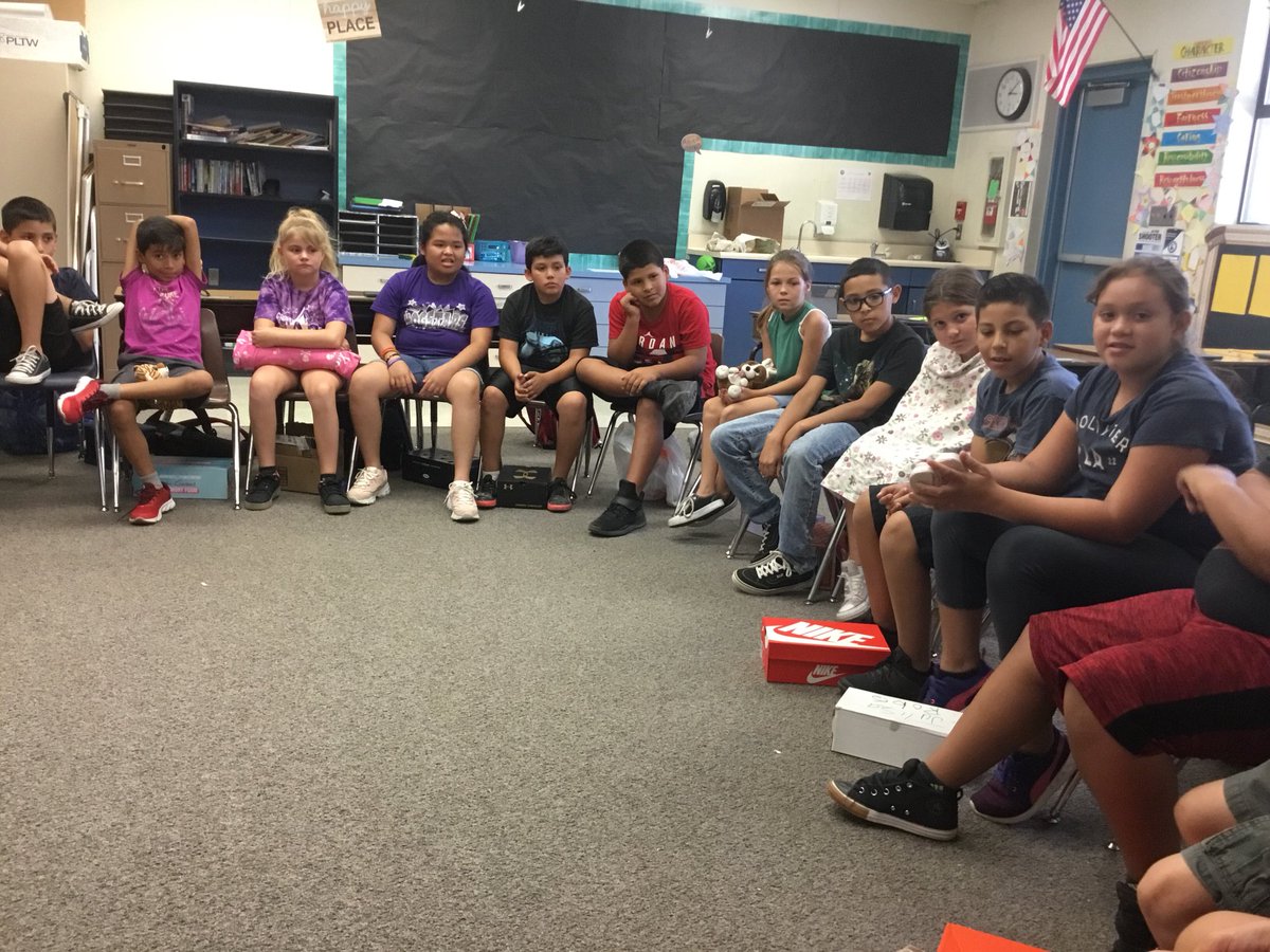 MrsOrtiz503's tweet photo. Shoebox project. Students brought items that are important to them and shared the stories behind their items with the class. #ClassroomCommunity #burtonstory https://t.co/6pDp2llpDU