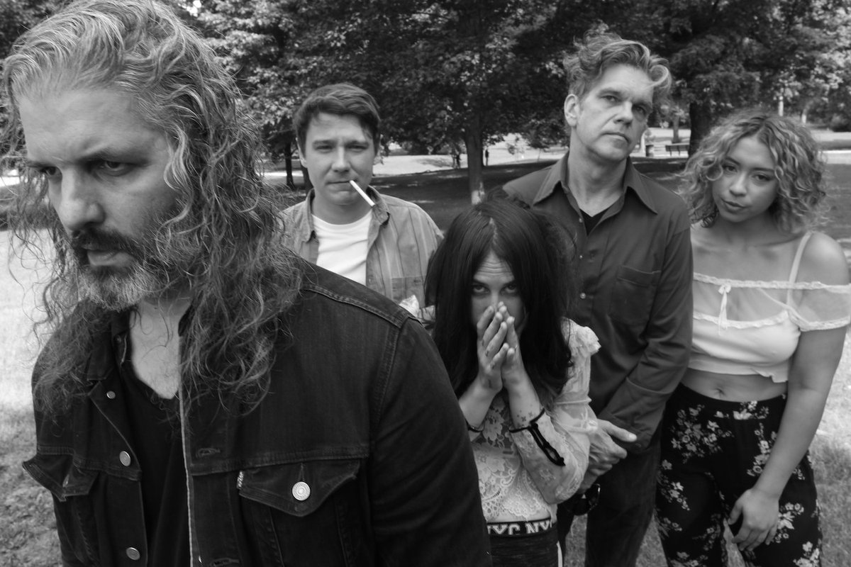 MAGNETMagazine's tweet photo. #MAGNETExclusive: Premiere of new track from S-E-R-V-I-C-E (@gimmeservice; members of @JSBX_1 and @wearehex). “Hey,” check it out: https://t.co/6bDhekHKN0 https://t.co/r1WHXmKvVm