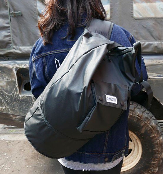 "DISTRESS" 3-Way Duffle Bag
SHOP RIGHT NOW!
.
.
LINE: bastards_of_young
WA: +62 812-2002-9263
instagram.com/bastards  
thebastardsofyoung.com