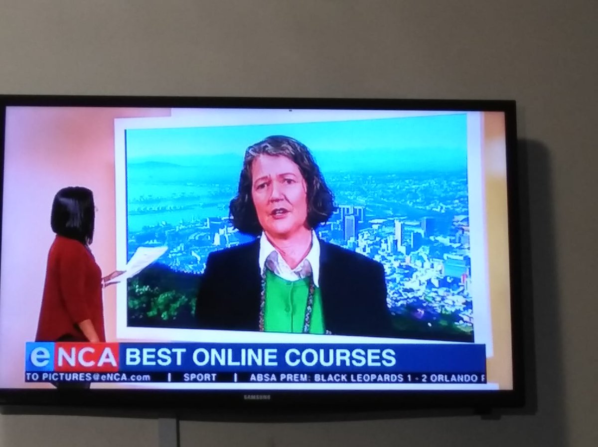 palaeo_prof's tweet image. @JanetSmall on the News this morning talking about 3 of UCT&apos;s MOOCs that are on #classcentral&apos;s 2018 list of Top 50 best MOOCs s in the world! 😁 #futurelearn #extinctions #uct_news #SciComm