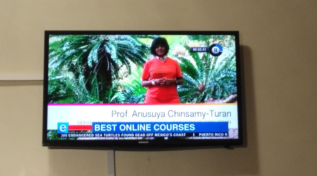 palaeo_prof's tweet image. @JanetSmall on the News this morning talking about 3 of UCT&apos;s MOOCs that are on #classcentral&apos;s 2018 list of Top 50 best MOOCs s in the world! 😁 #futurelearn #extinctions #uct_news #SciComm