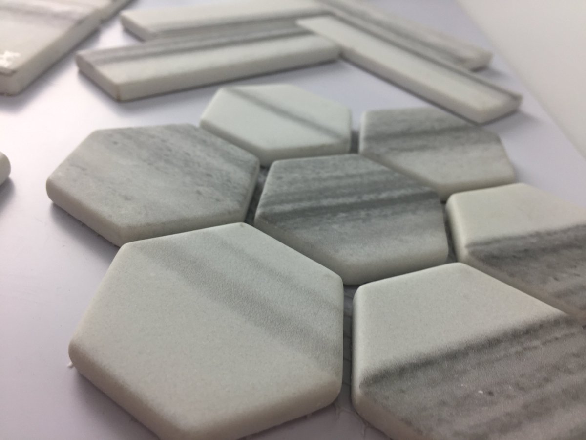 orientalmosaic's tweet photo. Oriental mosaic-recycled glass mosaic. product details pictures #decoration #interior #homedecor #design #tiles #mosaics #glassmosaic #recycledmosaic #recycledglass #haxagon #buildingmeterials #walltiles #kitchen #kitchendecor #mosaictiles #backsplash #collection #china https://t.co/tJB04OLroC